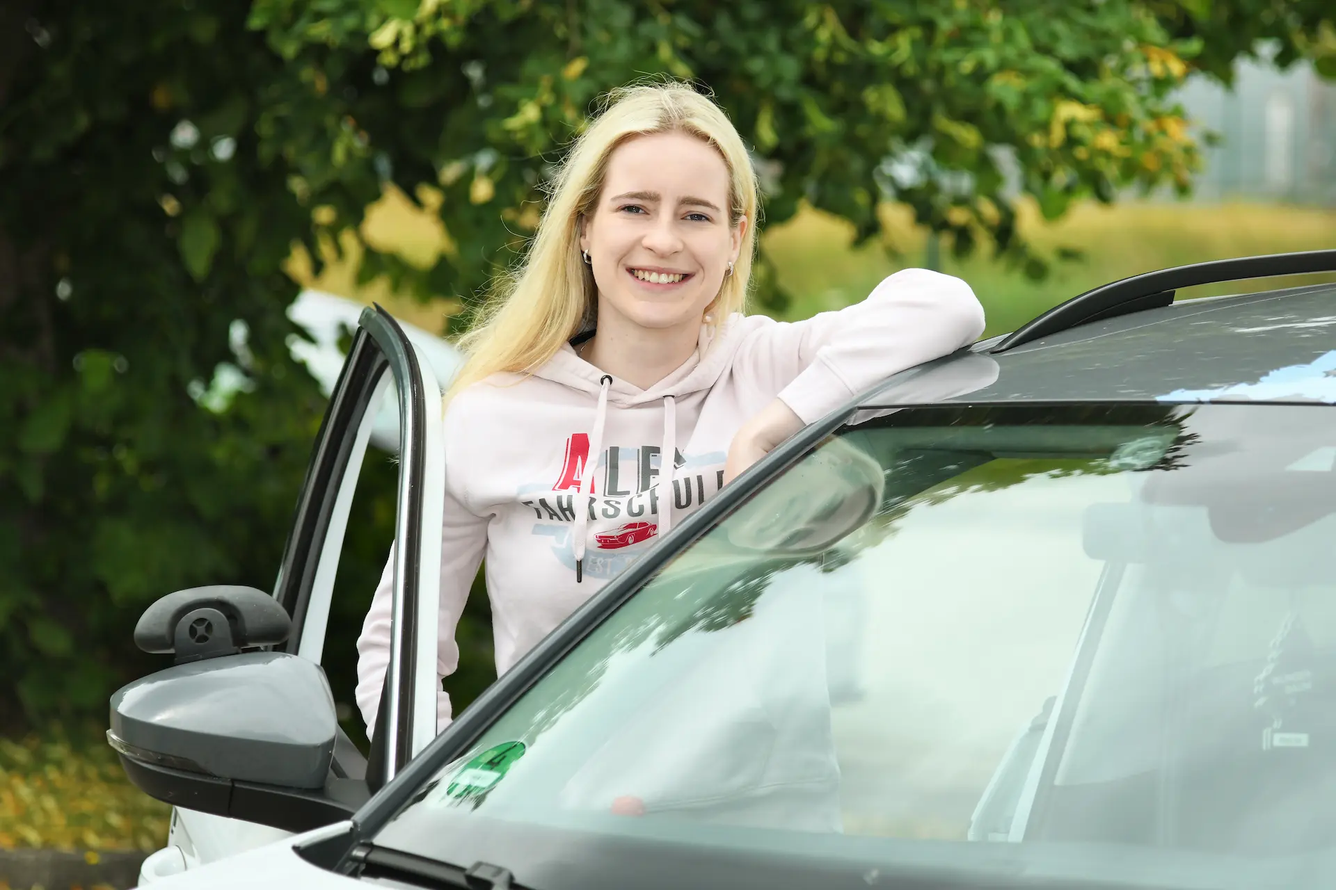 Porträt von Pia Wasmund, Alex' Fahrschule